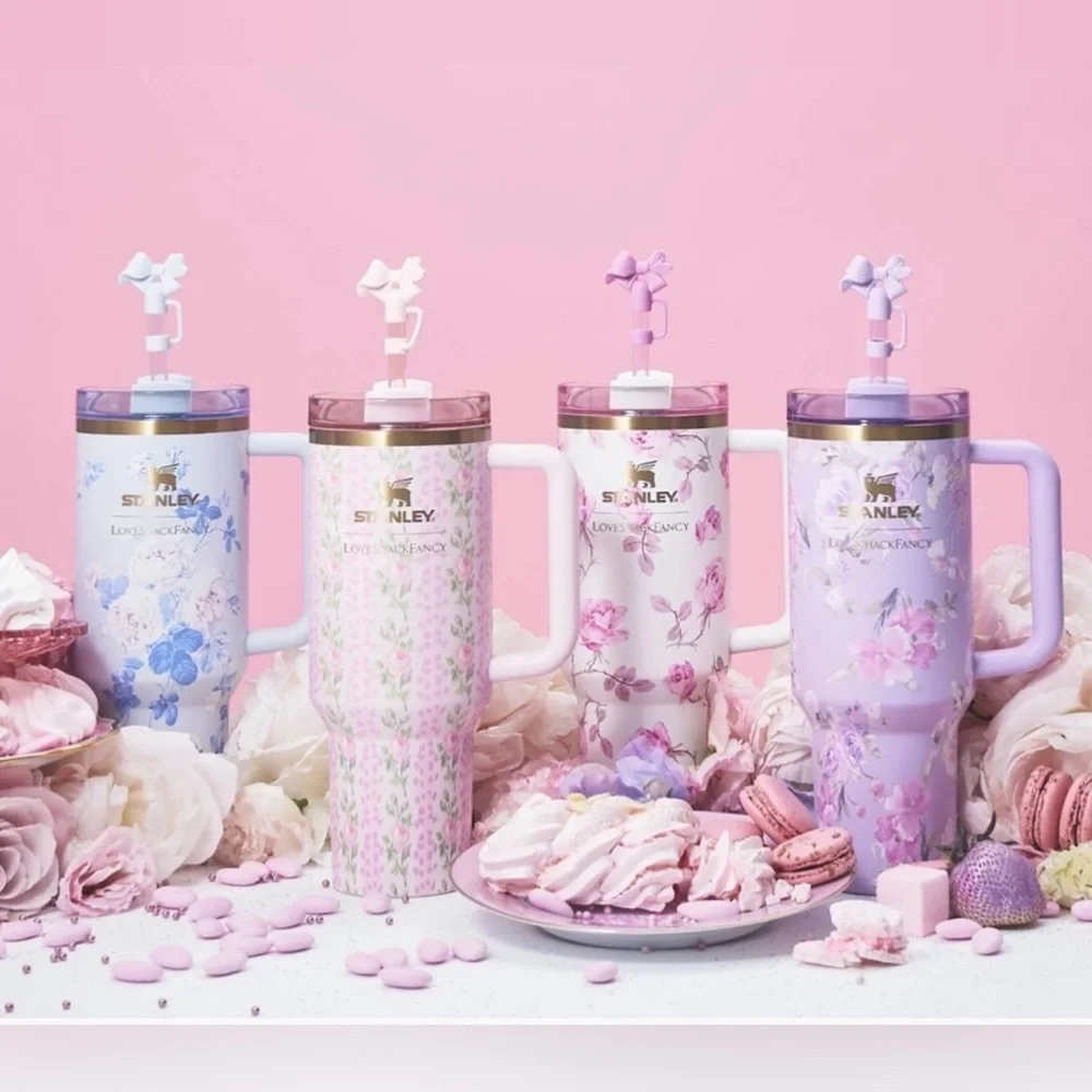 🎀 STANLEY x LoveShackFancy Quencher 40oz  Ribbon Rosa new in box bow straw - Picture 2 of 7